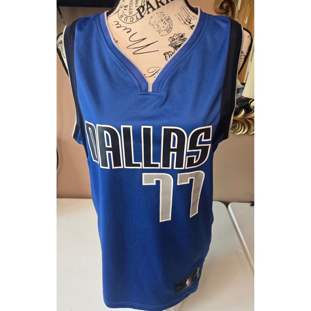 Luka Doncic #77 Dallas Mavericks Fanatics NBA Jersey Blue Men's Small S